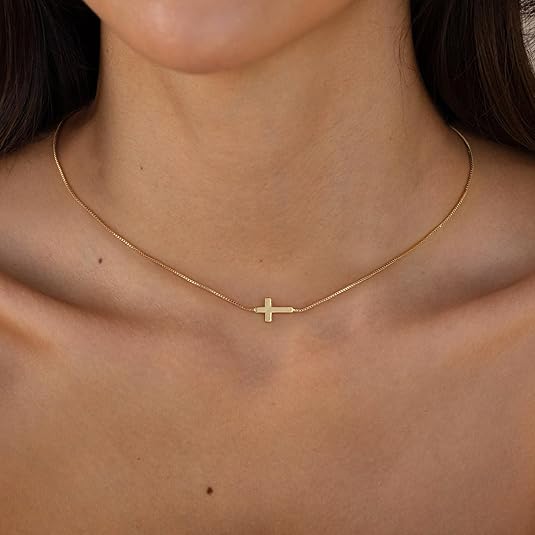Thin Box Chain Sideways Cross